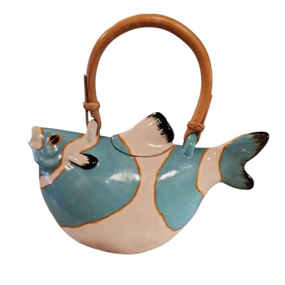 Vintage 1984 Animals & Co. teal blue clown fish number 1 of 86 made in this colo - Picture 1 of 3